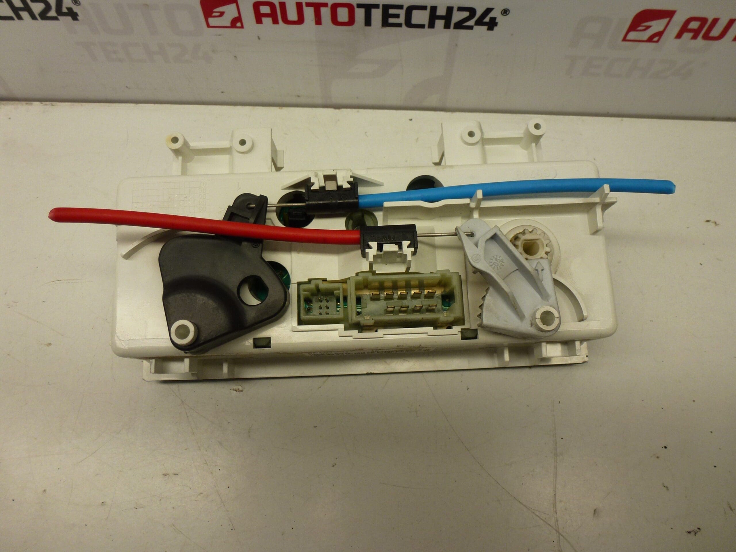 Heizung und Klimaanlage Peugeot 307 II K2860 T5RF 1607875480 6451VN – Bild 2