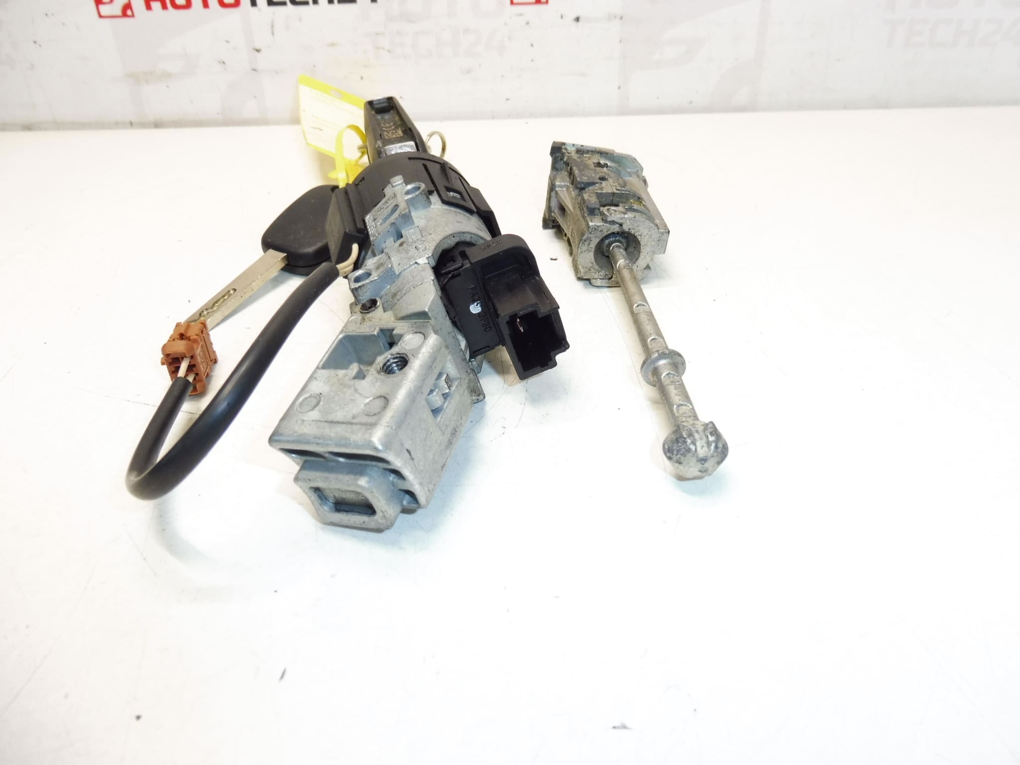 Satz Schlösser plus 2x Schlüssel Citroen C-Elysée 9678792780 – Bild 2